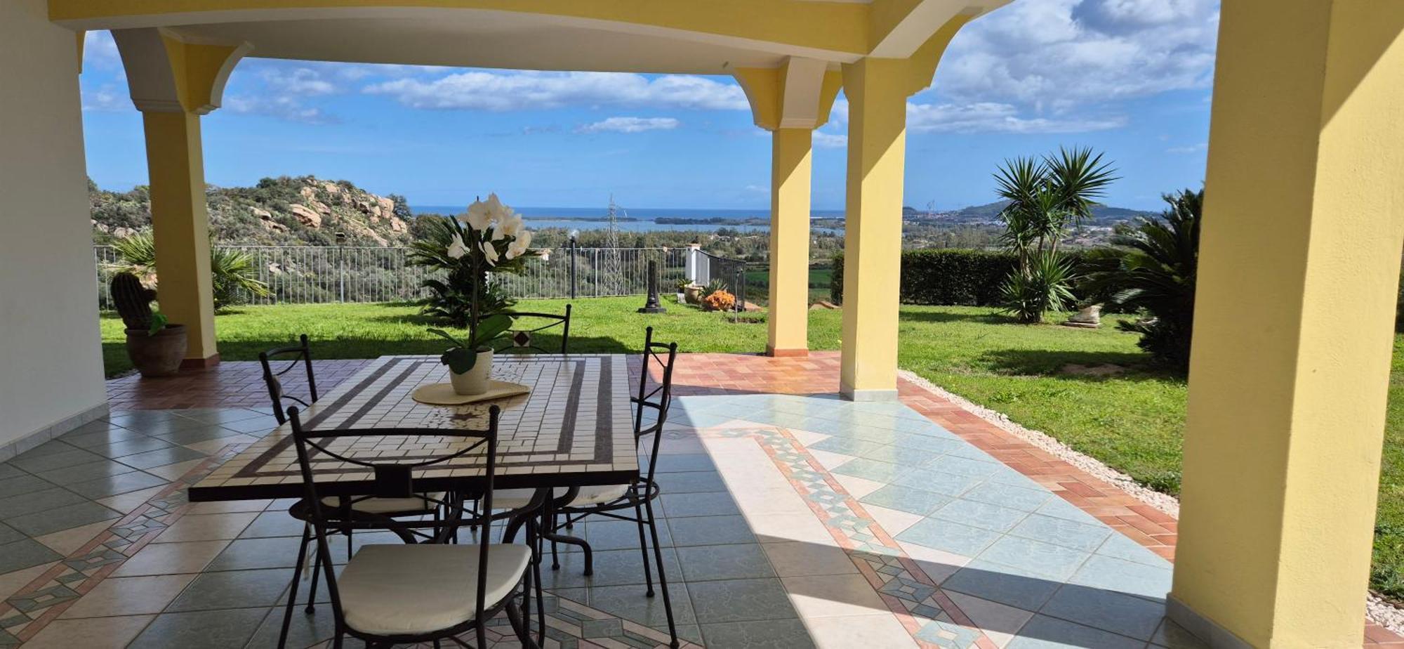 Il Panoramico Apartment Tortoli Ngoại thất bức ảnh